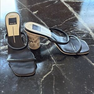 Dolce Vita Black Slide Sandals with Minimalist Design